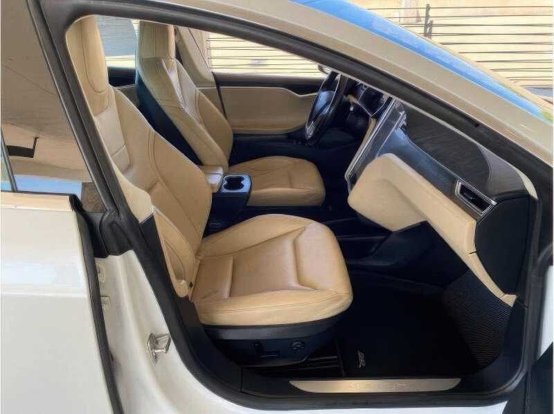 2015 Tesla Model S