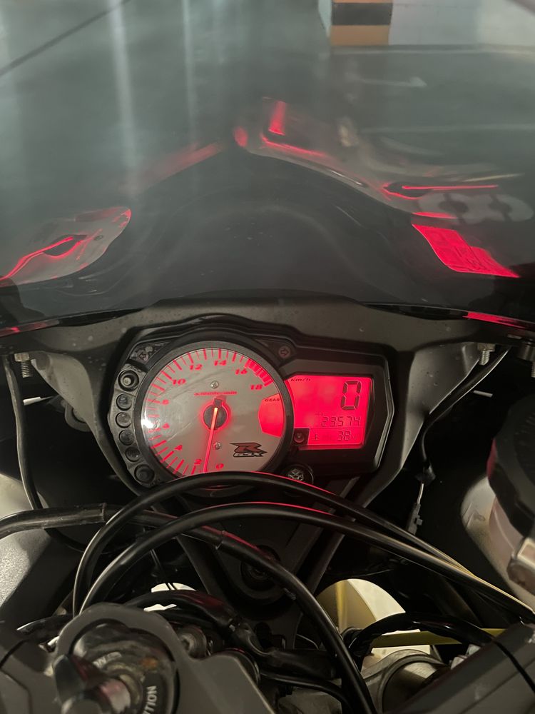Suzuki GSX-R 600 k7