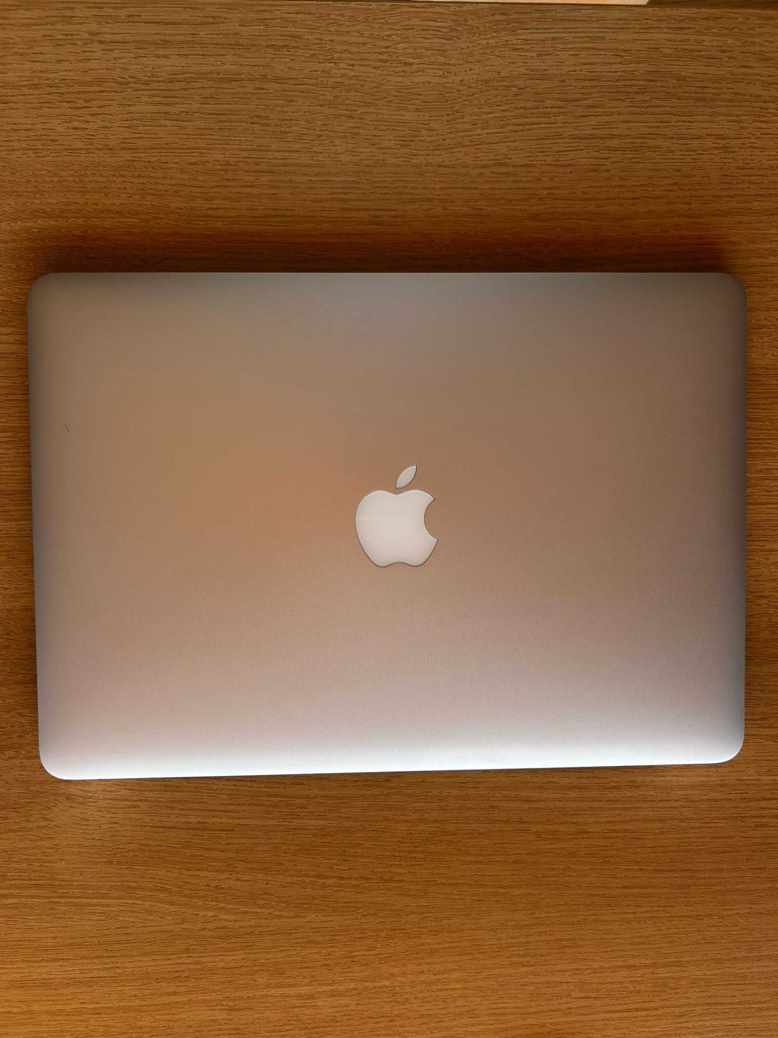 Vendo Macbook Air 13' - 2017 (RESERVADO)