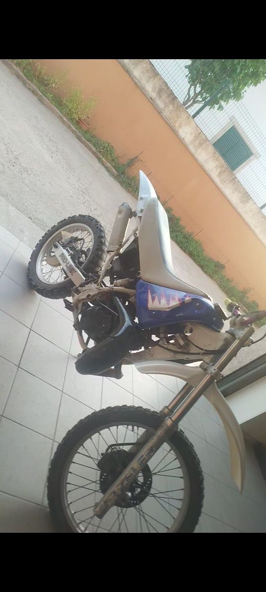 Vendo ou troco Honda crm 125