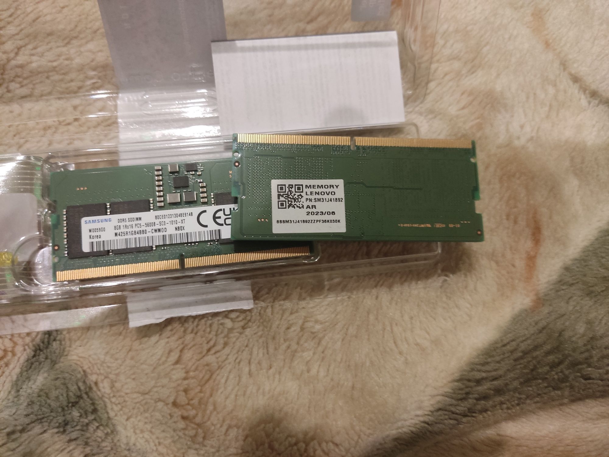 Продам оперативну пам'ять samsung ddr5 16gb комплект 2 штуки