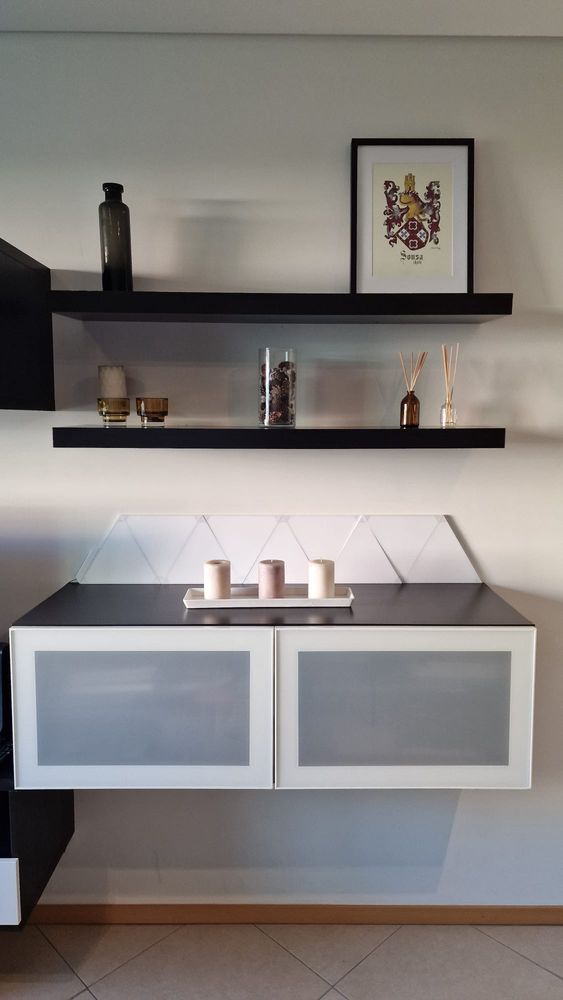 Movel Apoio TV, Aparador, Mesa de Centro e Mesa Jantar com 4 Cadeiras