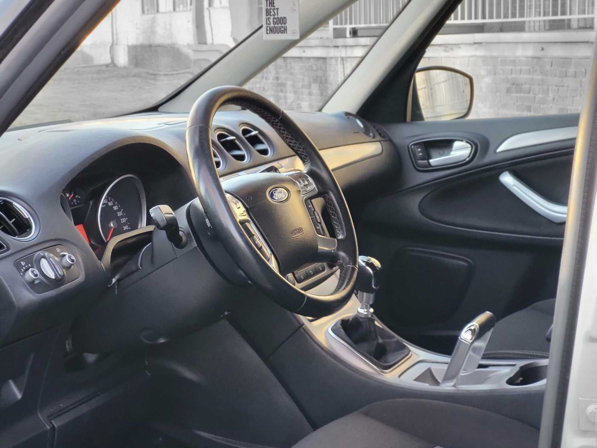Wynajem Samochodu 7mio osobowego Auto Woźniak Wypożyczalnia samochodów