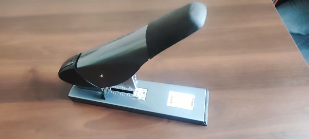 Степлер EAGLE 8539 (до 200 листов)