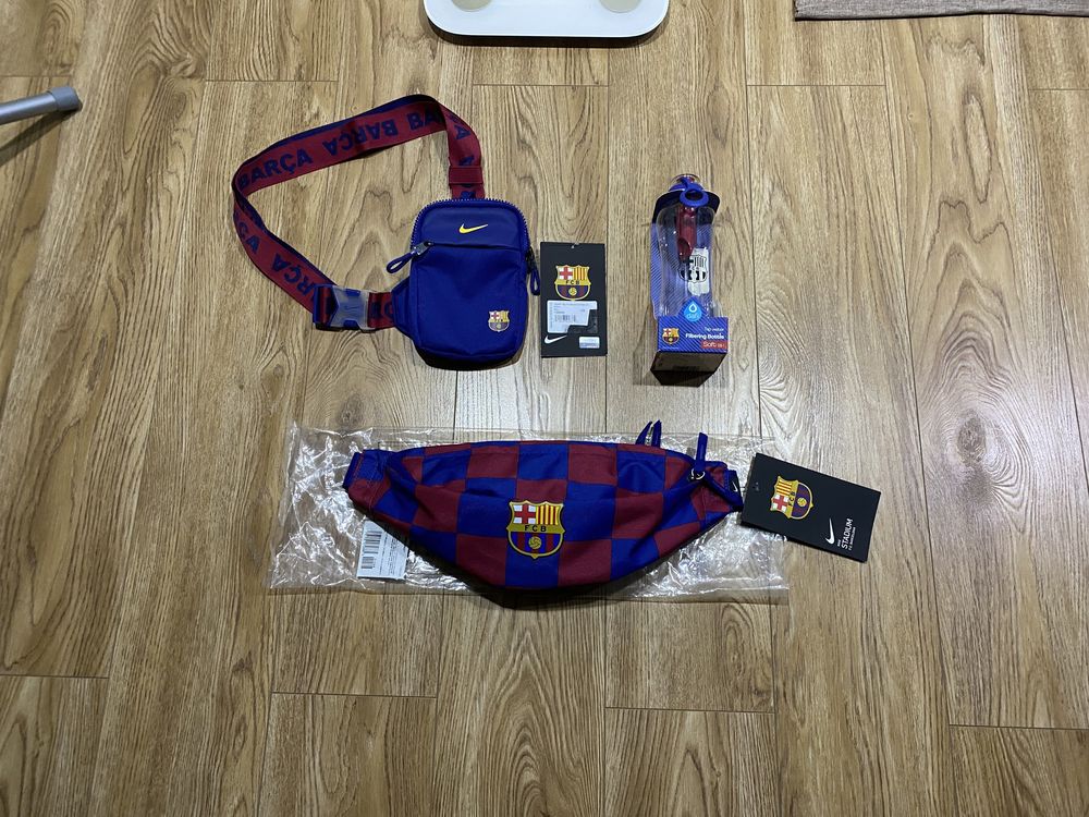 Лот Nike FC Barcelona сумка мессенджер бутылка