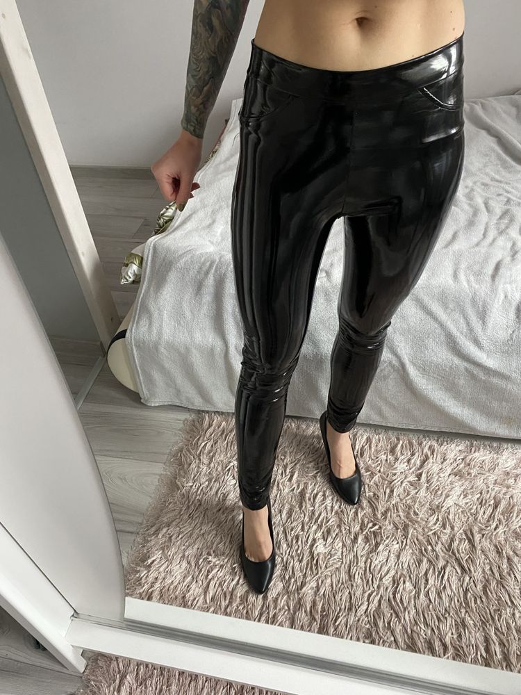 Czarne seksownie legginsy spodnie lateksowe S