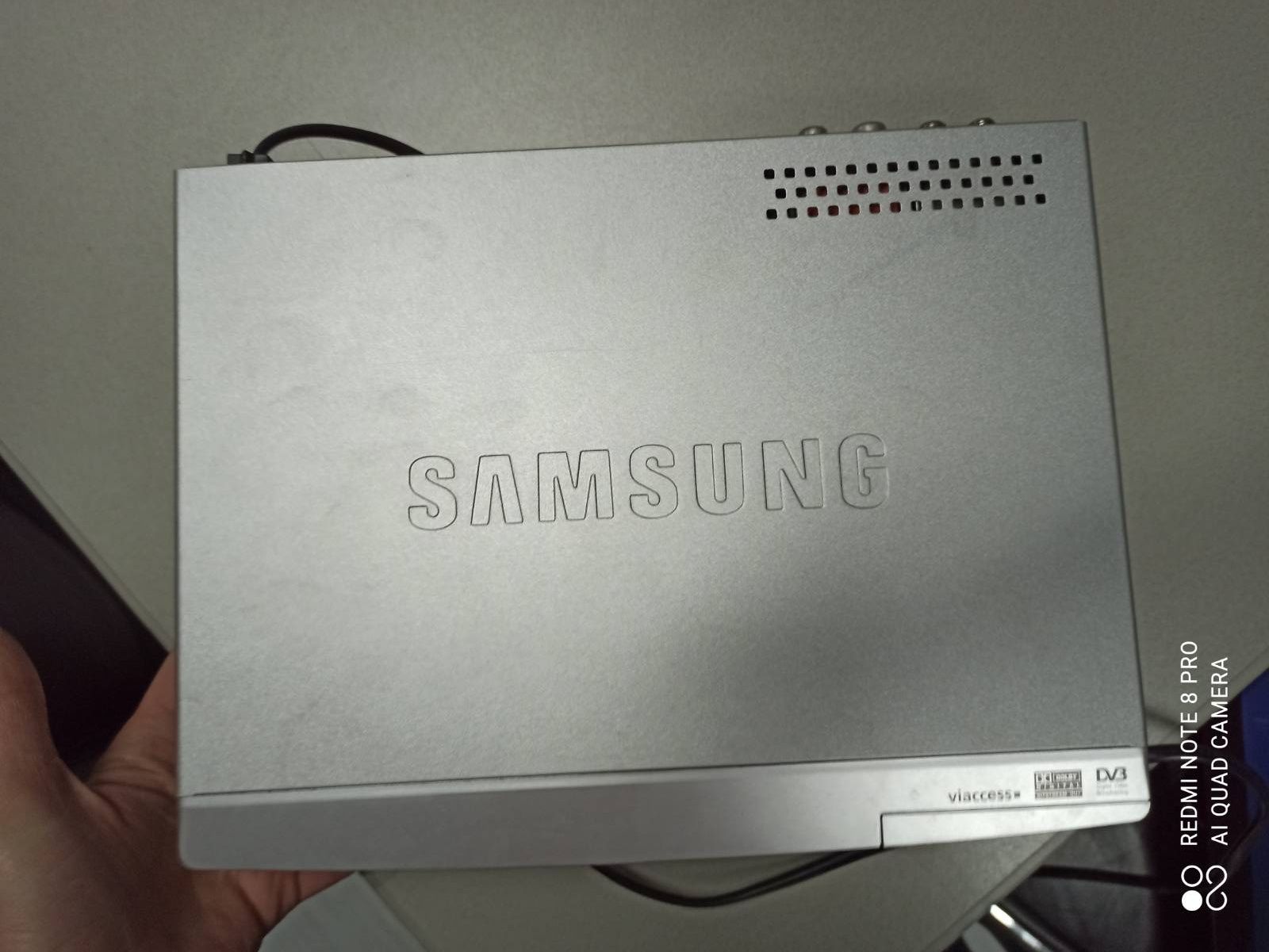 Спутниковый ресивер/тюнер Samsung DSB-S300V