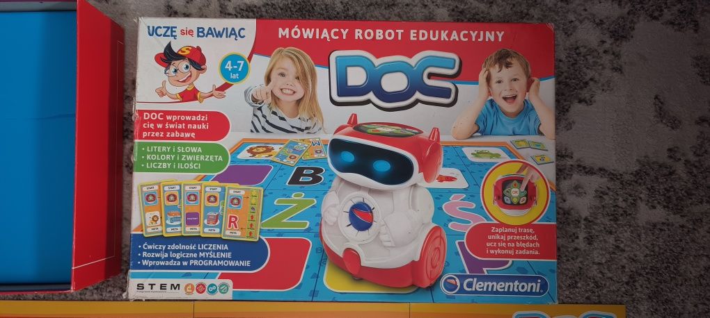 Mówiący robot DOC Clementoni 4-7 programowanie gra