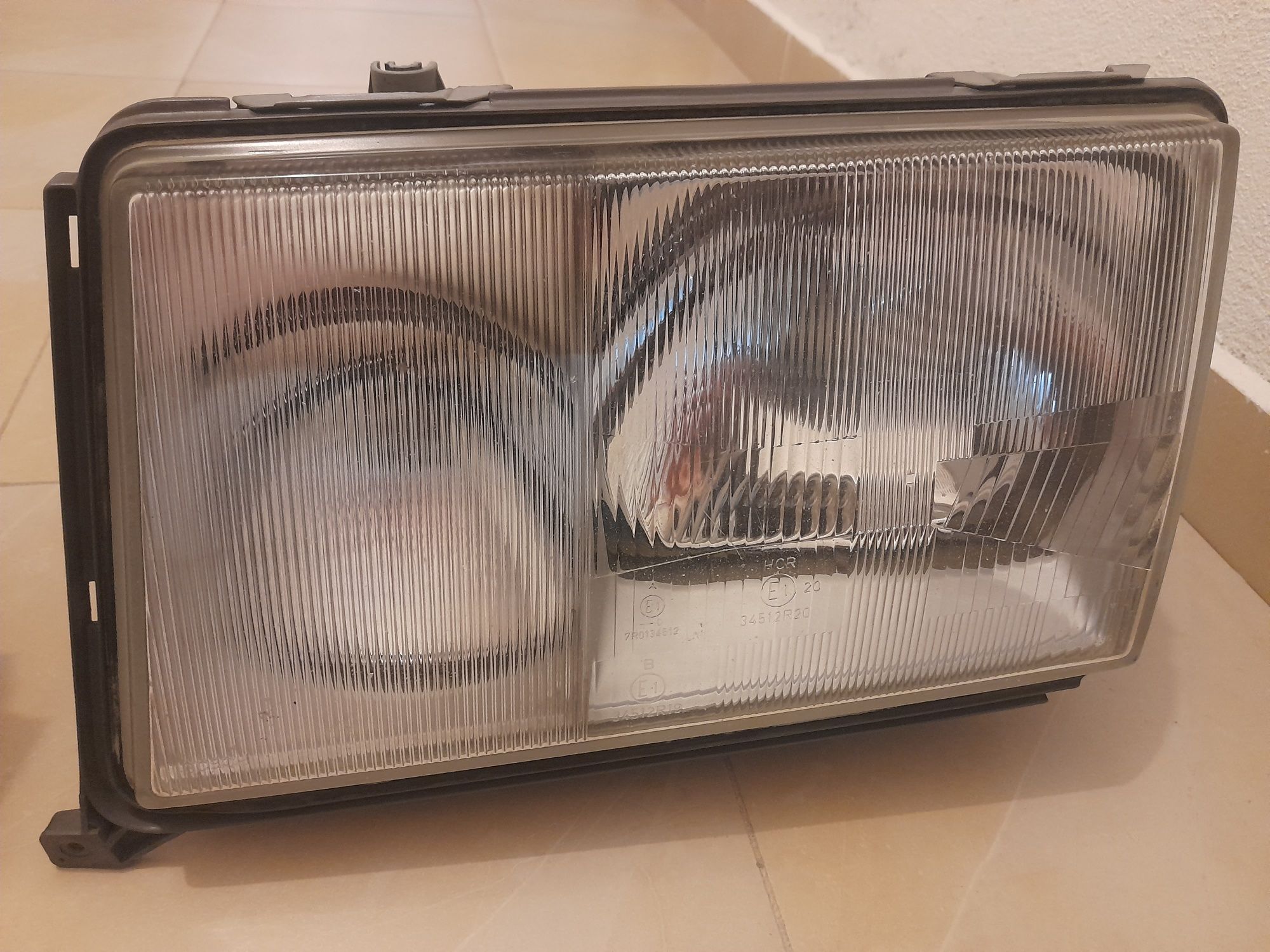 Par Faróis Bosch Mercedes W124 Sportline AMG Originais + piscas