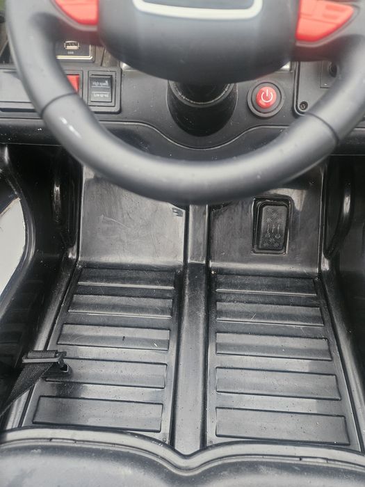 Audi Q7 na akumulator