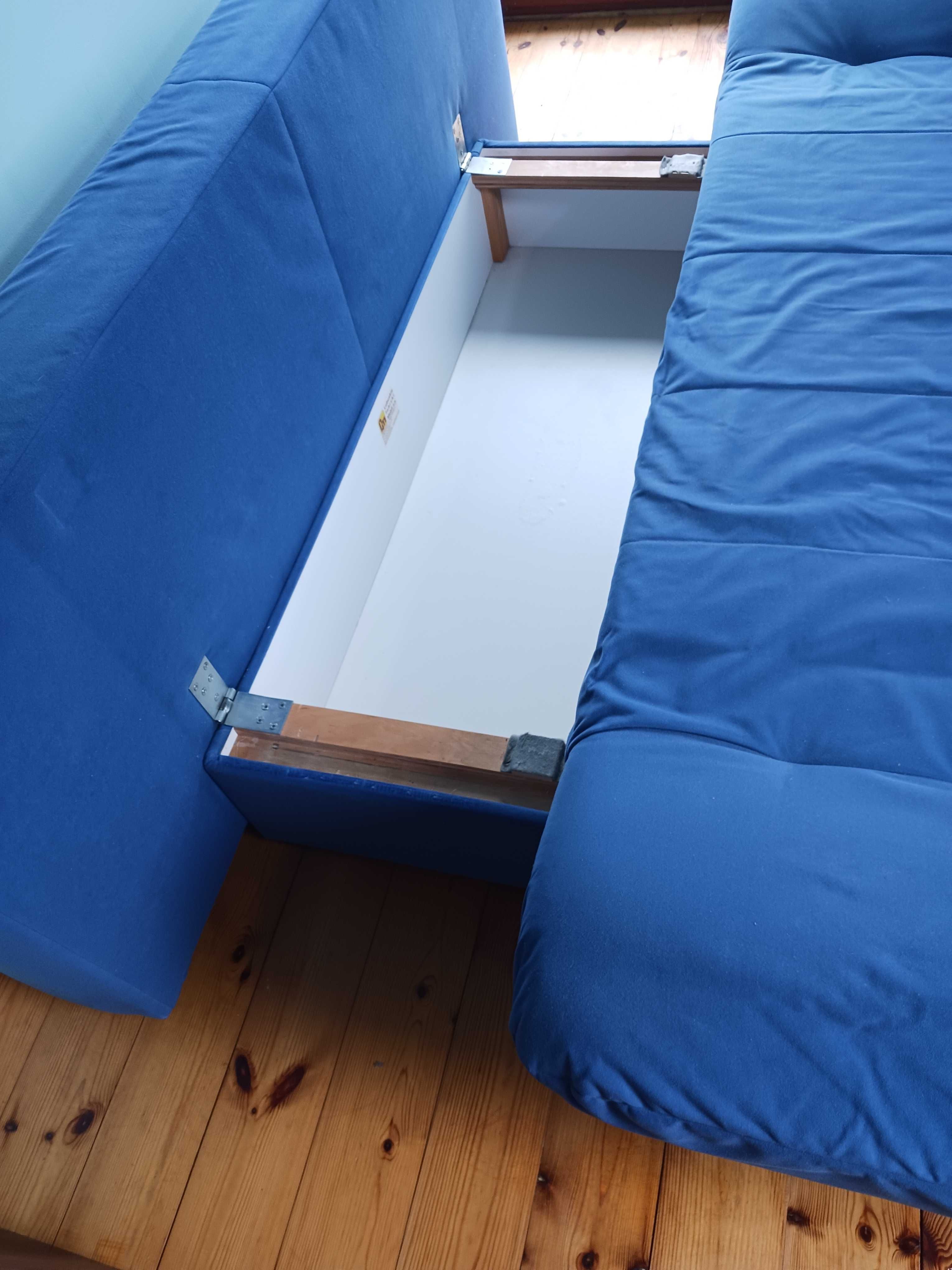 Sofa rozkładana 140x190 z pojemnikiem na pościel