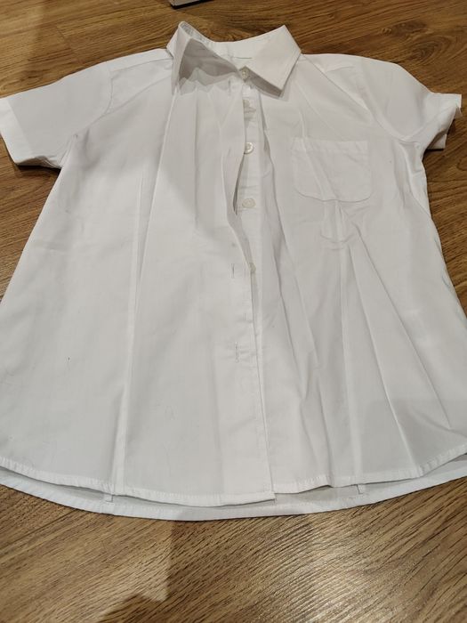 Biała bluzka koszula z kołnierzykiem 128