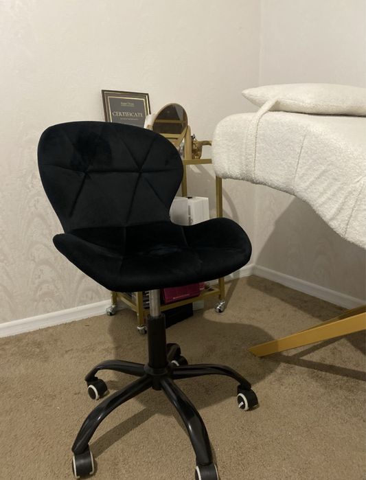 Продам кушетку та стільчик