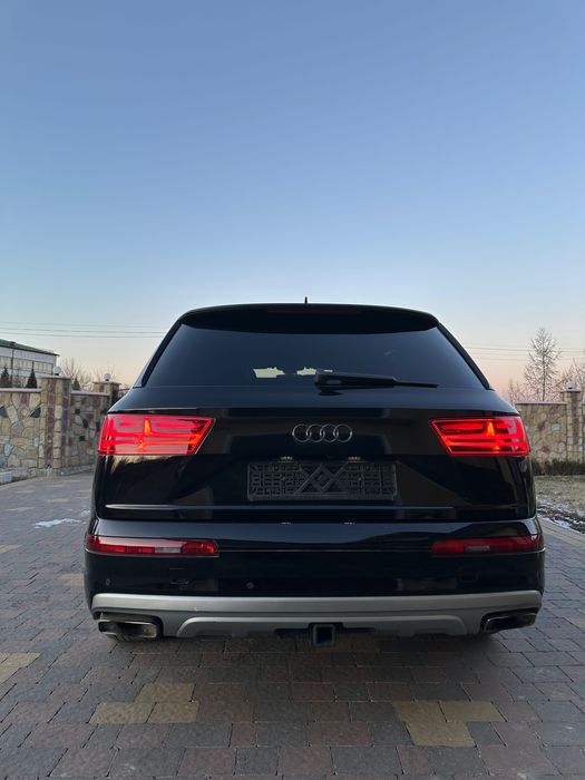 AUDI Q7 4m 2017р