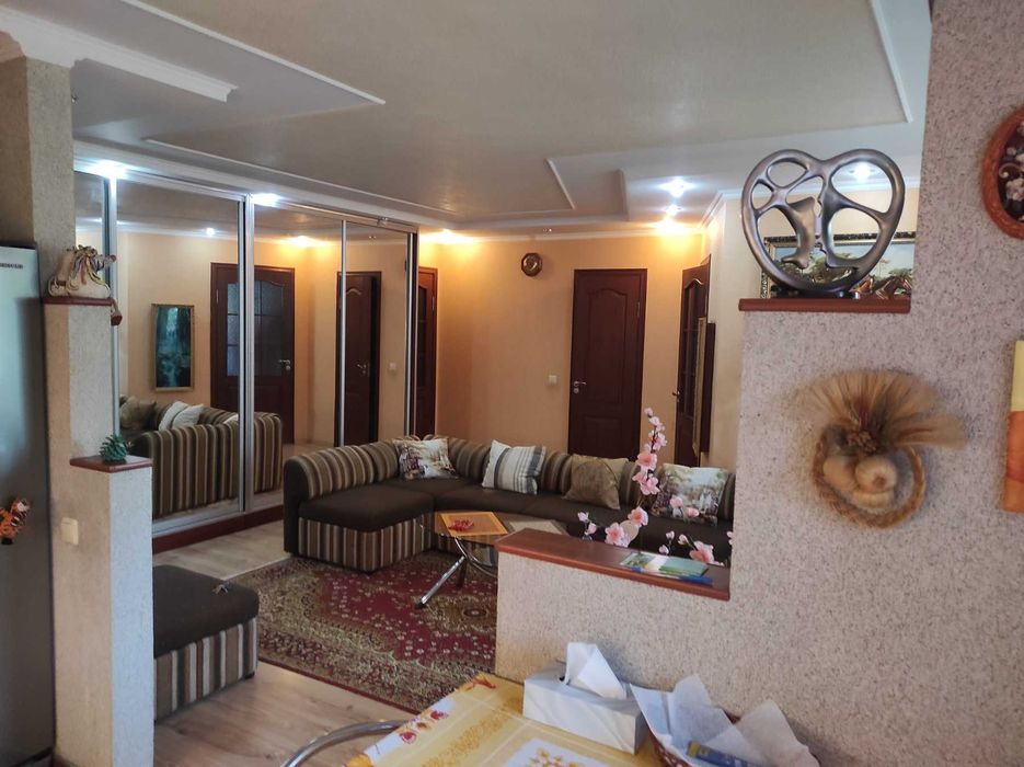 В оренду 2-кімнатна квартира з АГВ, з ремонтом біля ринку «Вишенька».