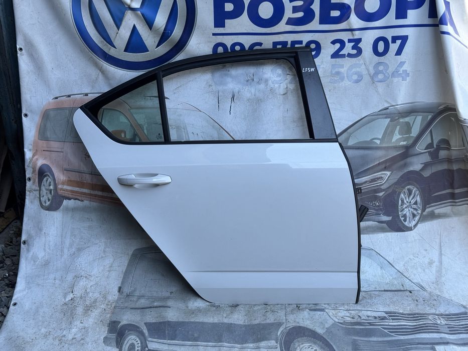 Двері Skoda a7 9p9p octavia шкода октавія а7 дверка дверь