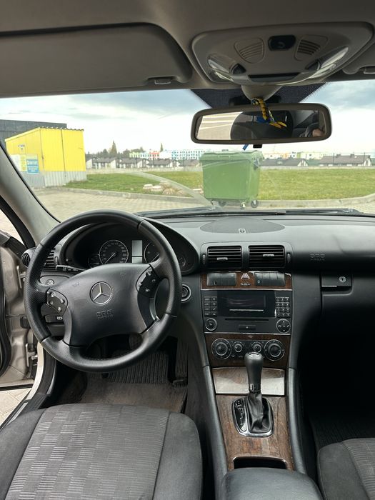 Продаю Мерседес w203 2.2 дизель в хорошому технічному стані!