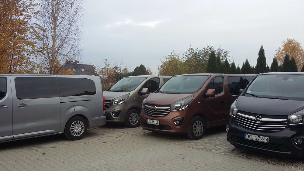 Wynajem - Wypożyczalnia busów 9-osobowych - automaty z 2025 roku