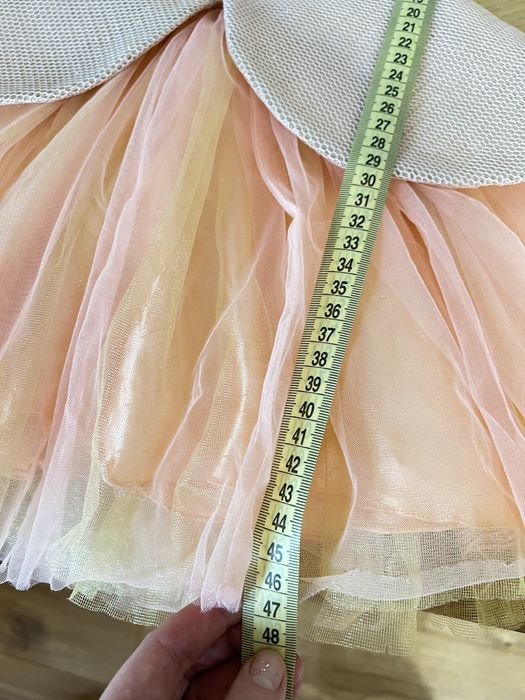 Сукня на свято для дівчинки 1,5 року