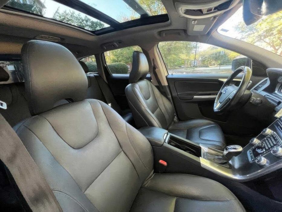 Volvo XC60 T5 Premier      2015