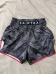 Продам шорти доя тайского боксу Fairtex