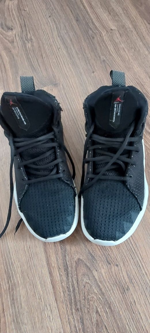 Adidasy Jordan czarne