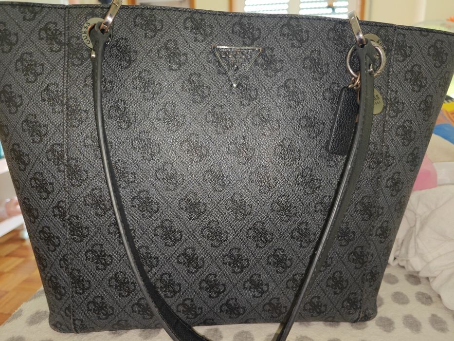 Bolsas originais Guess e Michael kors