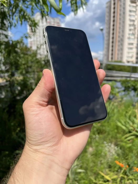 iPhone 11 128 Гб Офіційна версія для України. В ідеаліьному стані.
