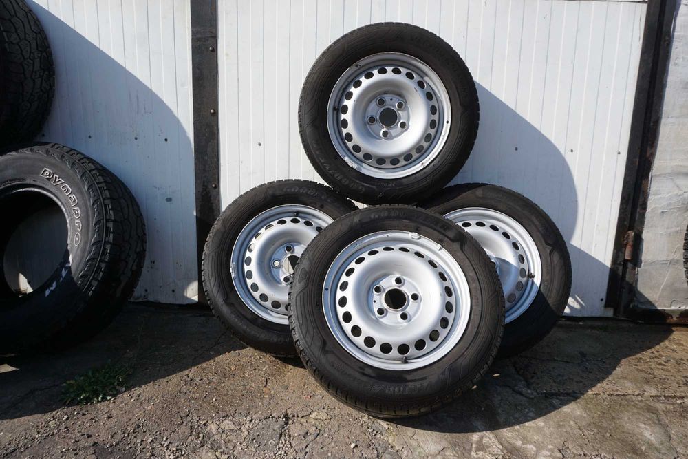 VW T5 T6 Koła Felgi 5x120 Opony 205/65/16C GoodYear 2022r 2x3 2x6mm