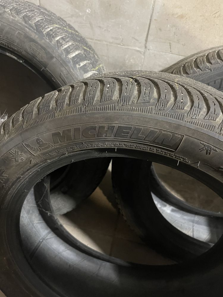 Michelin 215/55  r17 зима