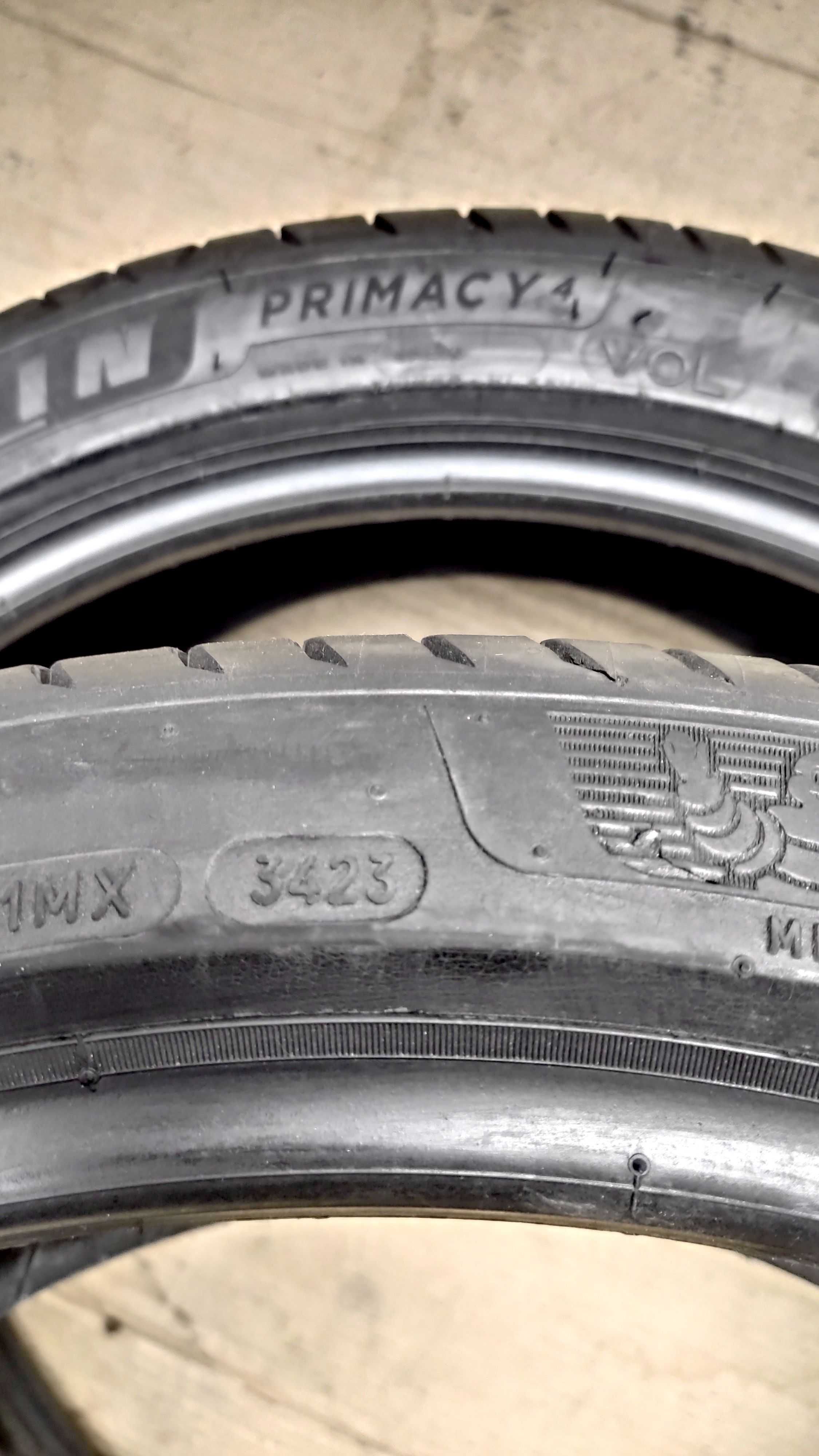 шини 235/40R19.  Michelin Primacy -4. 7мм.