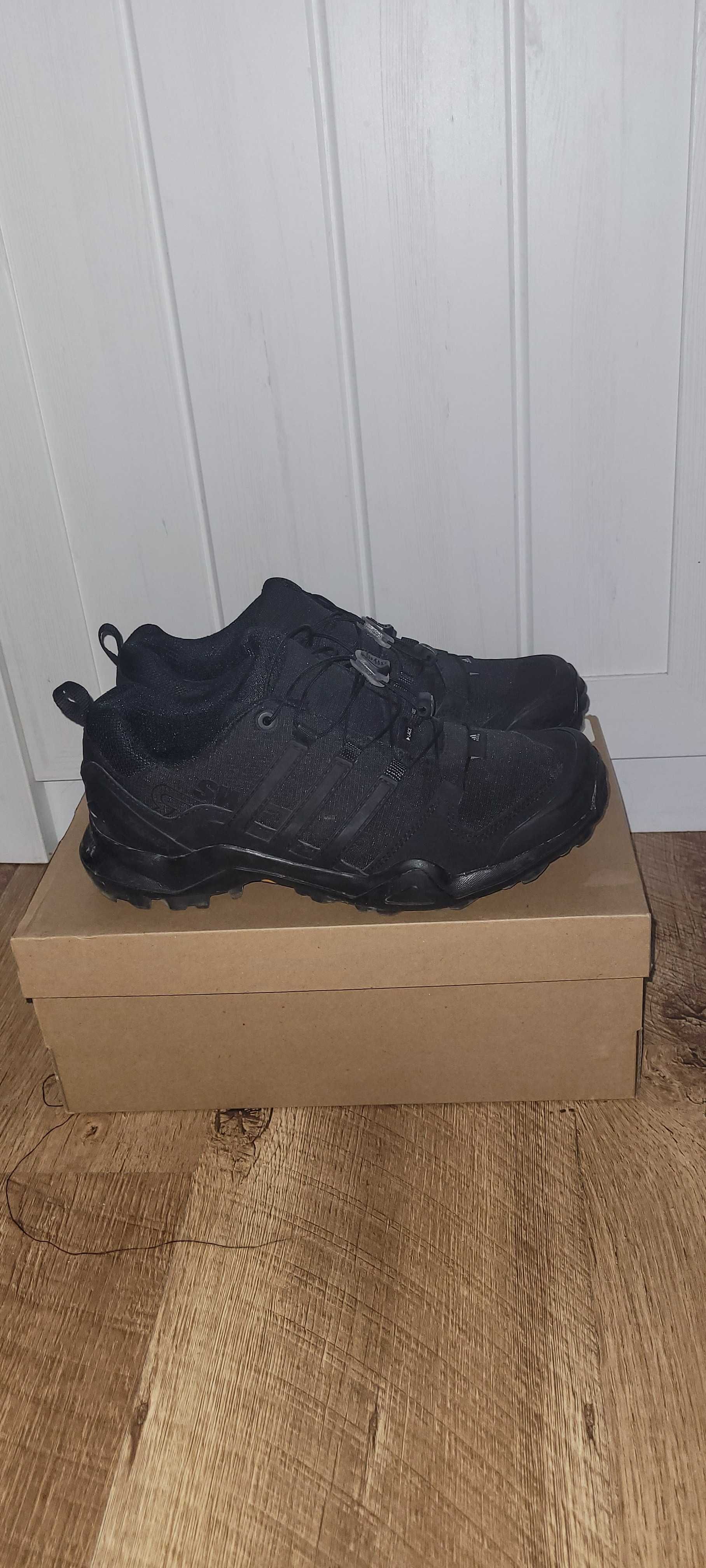 Adidas Terrex Swift R2 rozmiar 39,5-   25cm czarne 1 raz założone