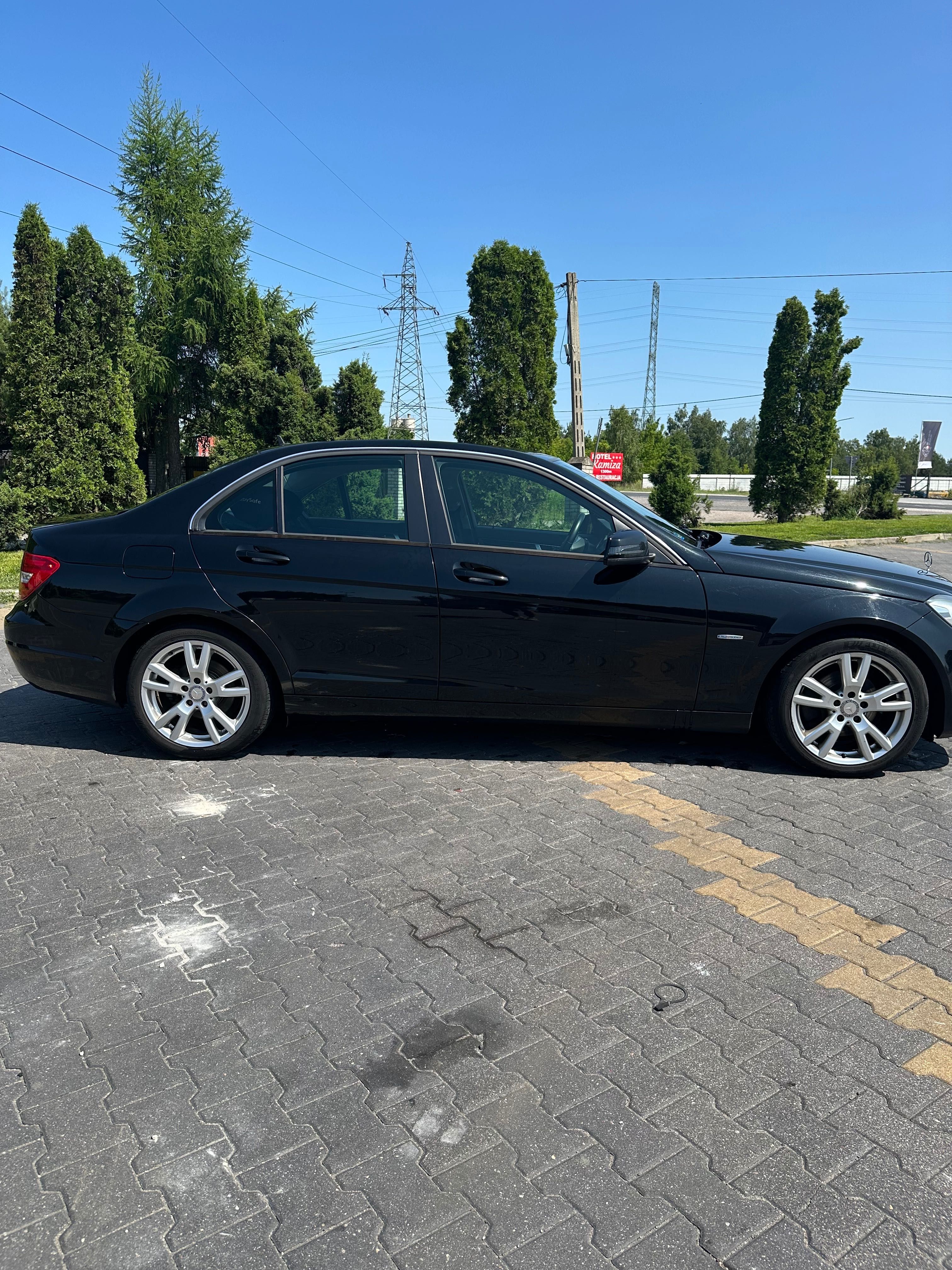 Mercedes W204 C klasa 180 CGI Blueefficiency
