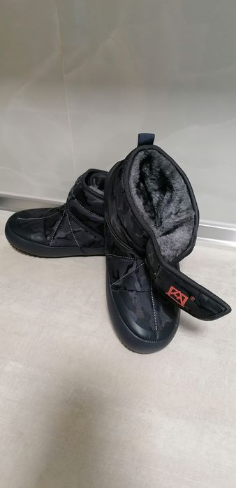 Дiтяча зимова обувка.