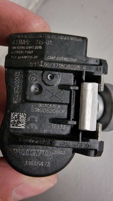 Czujniki ciśnienia opon Volvo 433MHz TPMS v60 v70 s60 s70 v40 xc70 v90