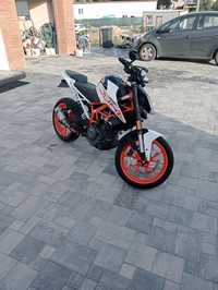 - KTM 390 DUKE -