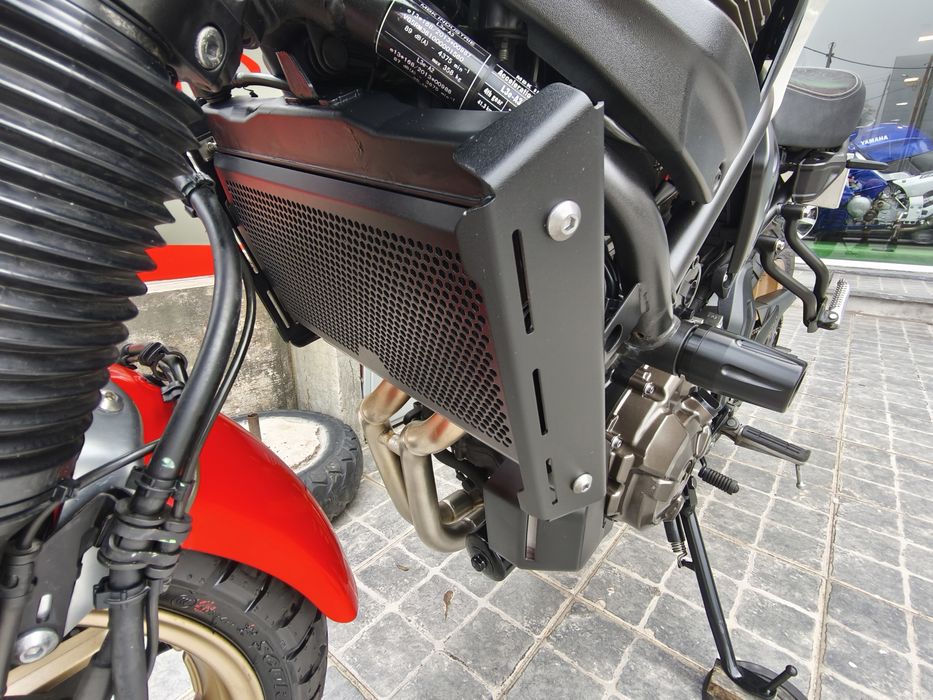 Yamaha  XSR700  de  2022