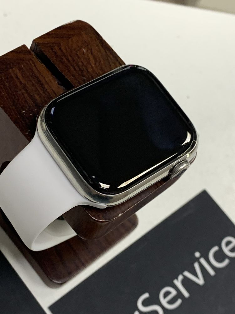 Оригінальні apple watch series 7 45 stainless steel