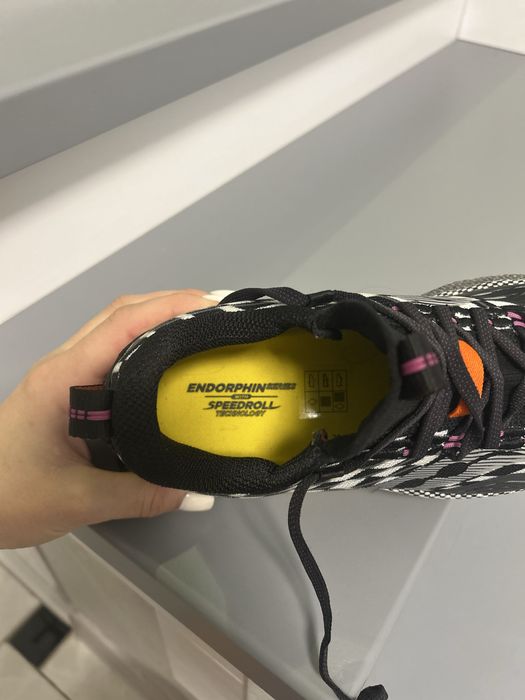 Кросівки Saucony Endorphin Trail S20647-40