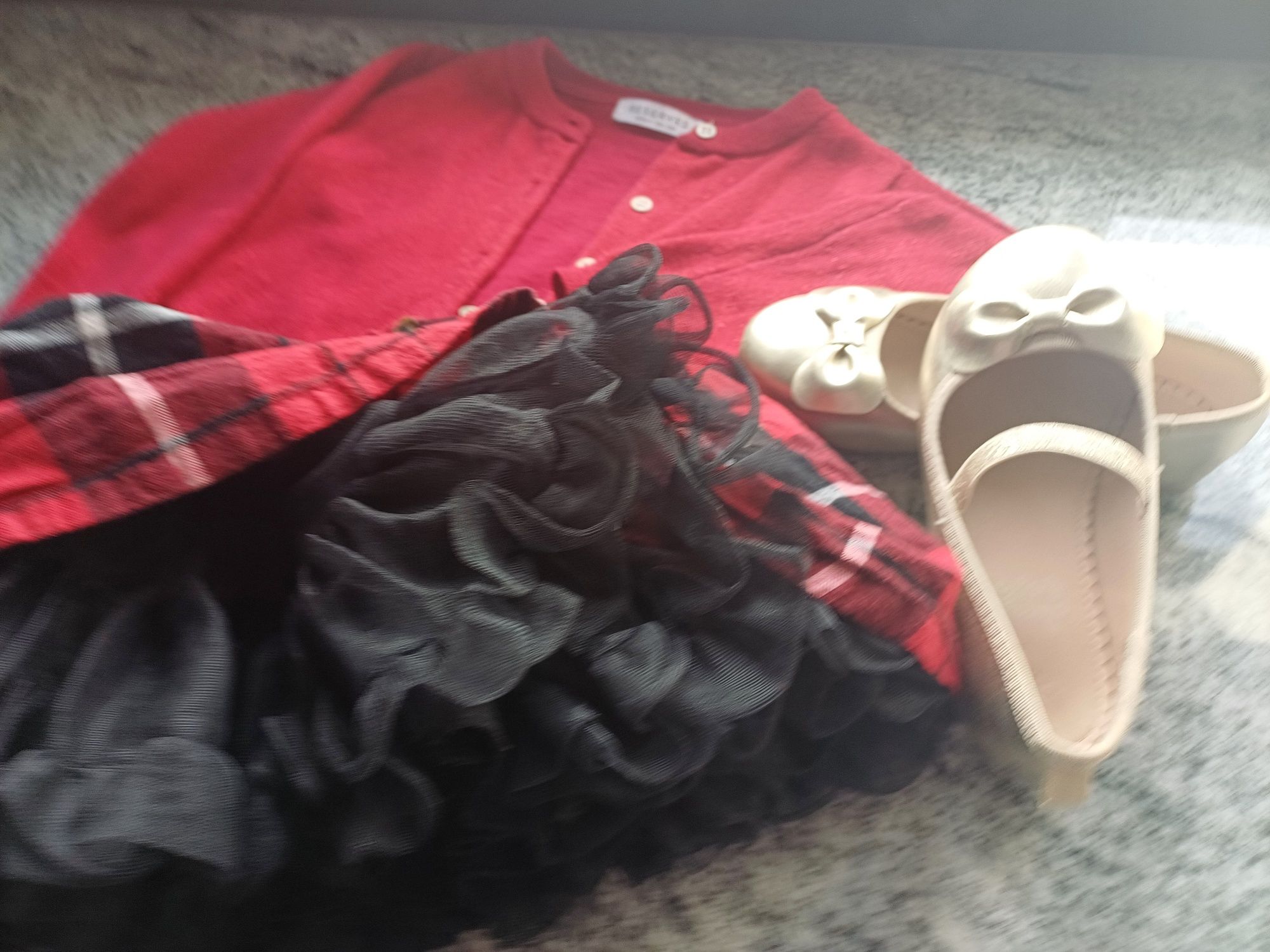 Piękny świąteczny komplet Reserved Next+złote baletki H&m 104r. 48zl
