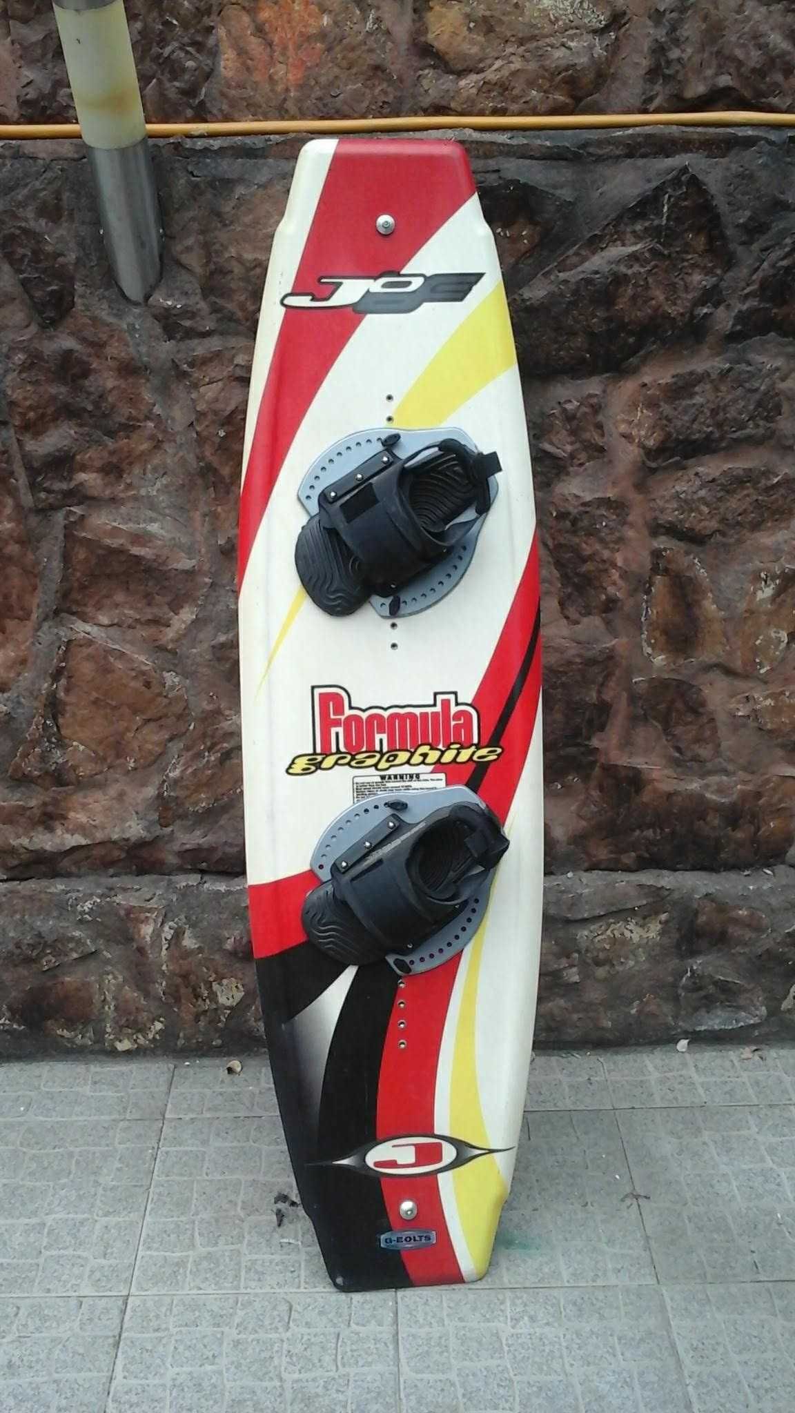 Vendo ski snowboard com pouco uso