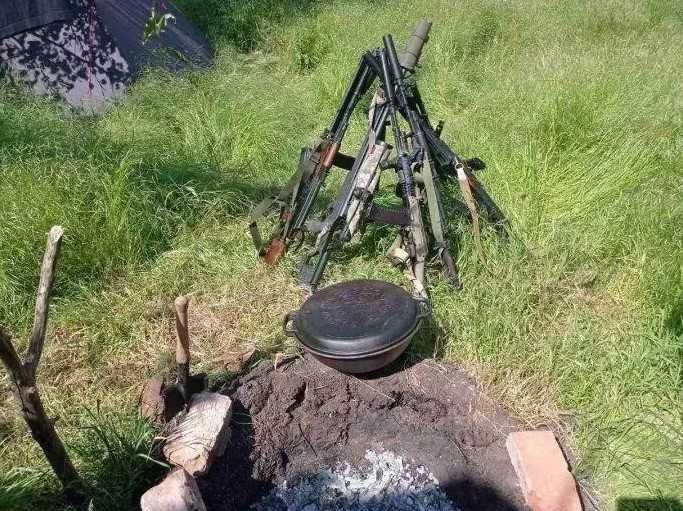 Казан 8 л wok с крышкой сковородой для костра плиты чугунный тренога