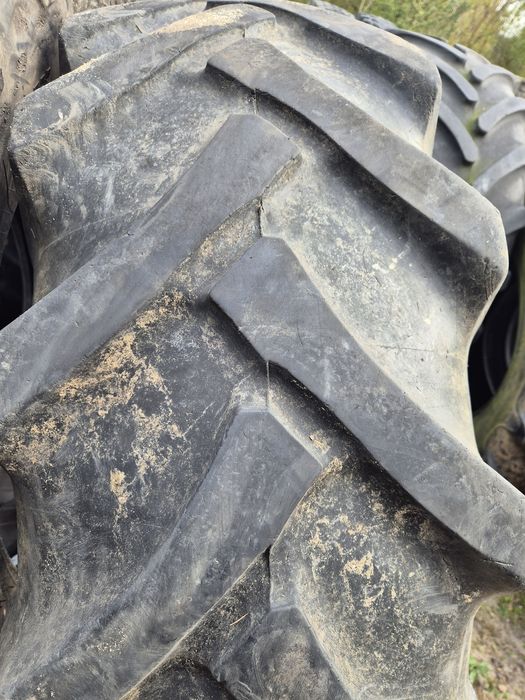 Opona 16.9-30. 16.9r30