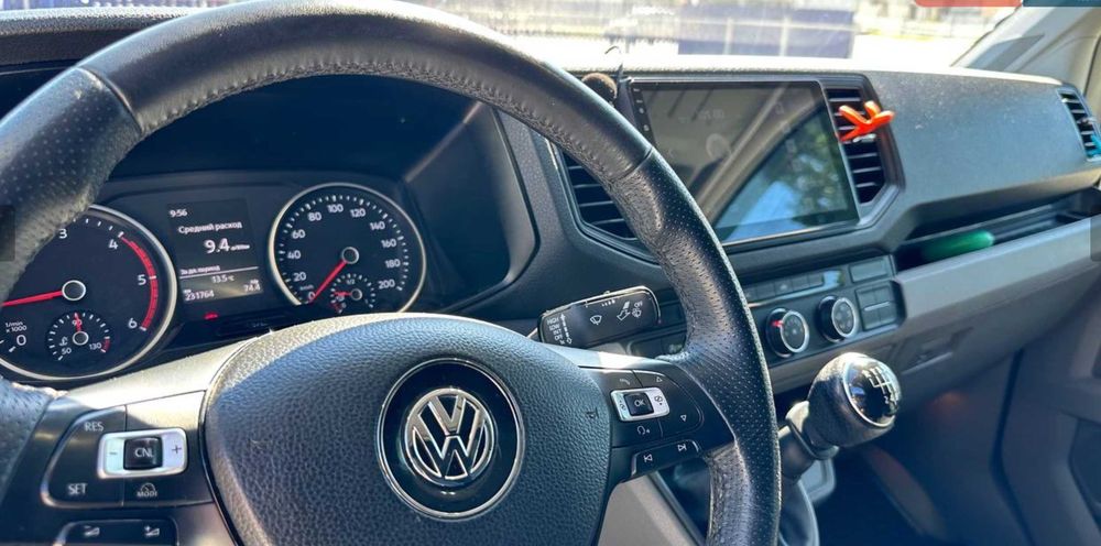 Продаж авто Volkswagen Crafter 2018