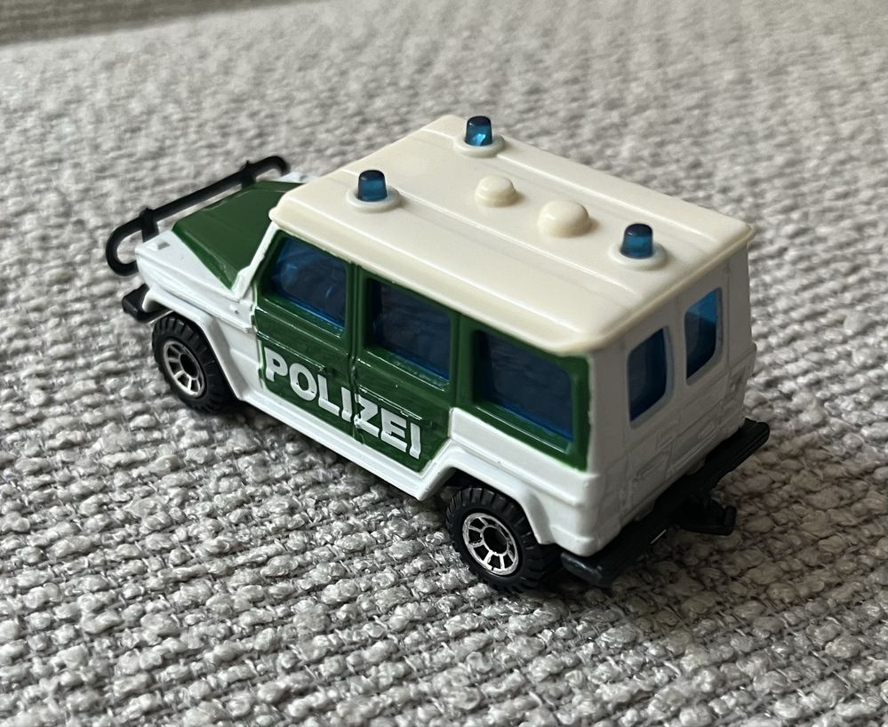 Matchbox Mercedes Benz 280 GE Polizei