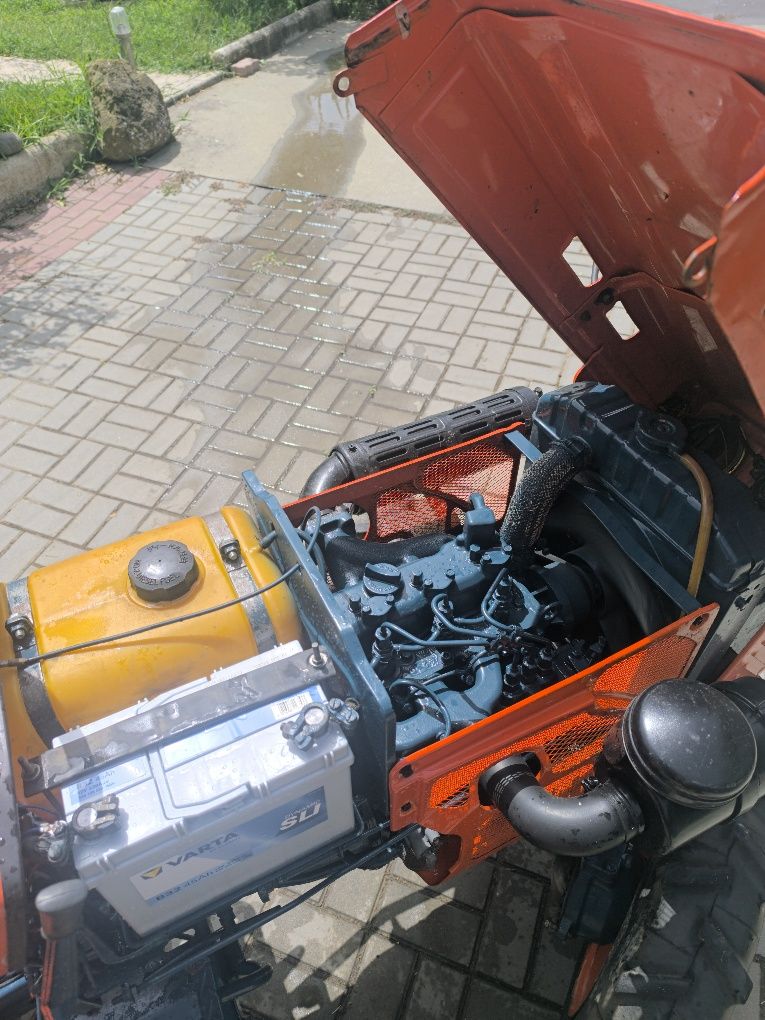 Kubota com documentos