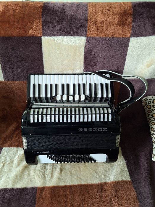 Akordeon Hohner 72 basy