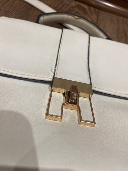 L. Pigeon Белая сумочка в хорошем состоянии