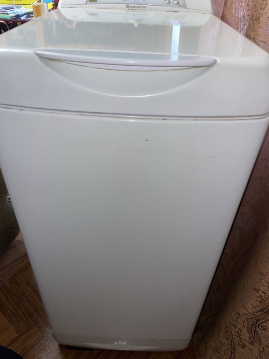 Продам пральну машину Ariston ,Чайка 3