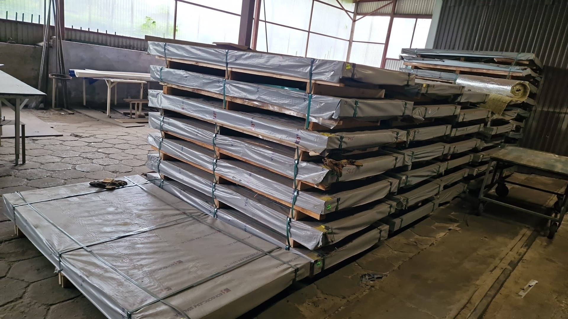 Blacha ocynk DX51D+Z 100 MAC – 1,4x1251x2500 – 3,50 zł/kg*
